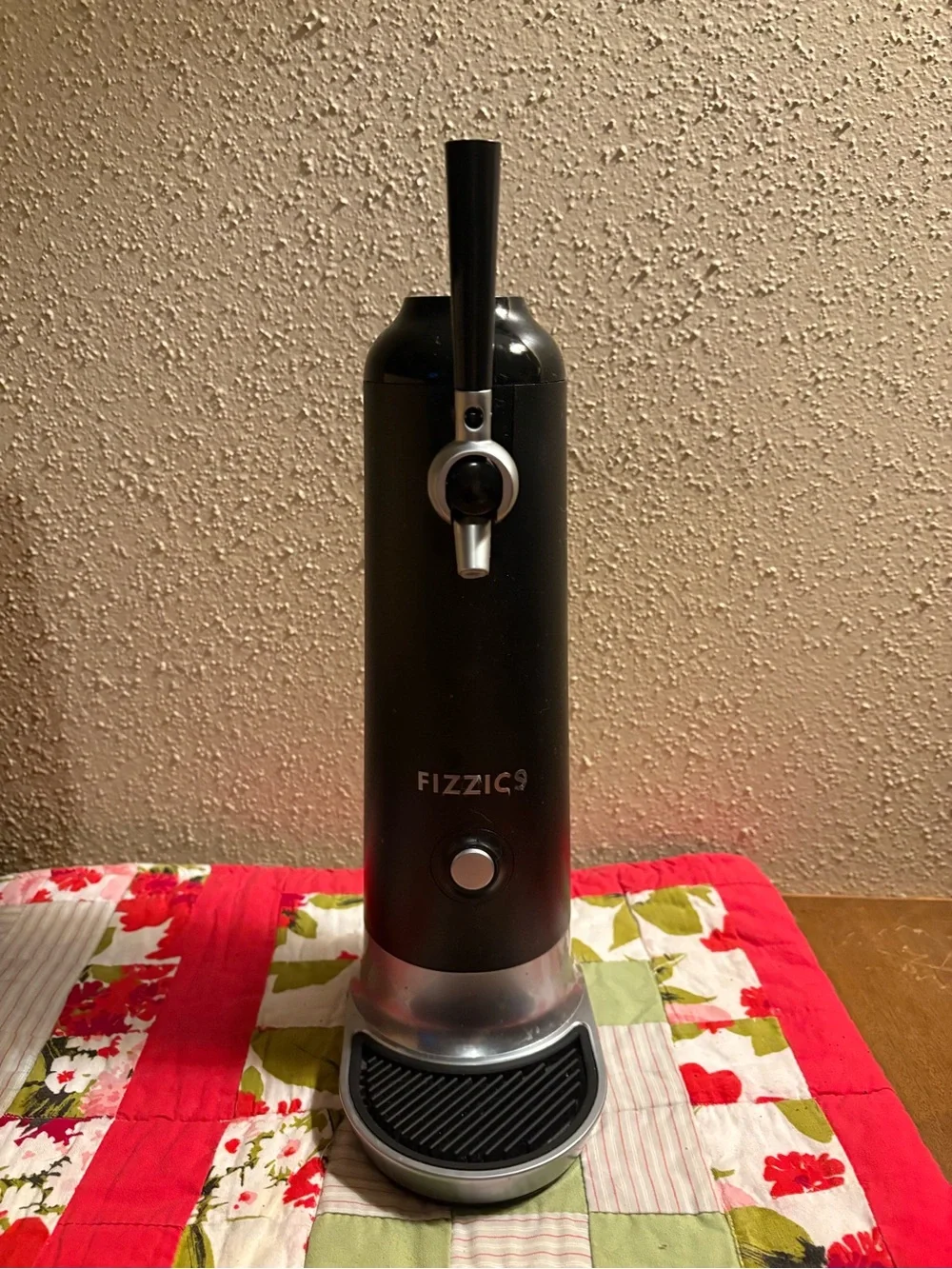 FIZZICS DraftPour Portable Beer Dispenser - Black